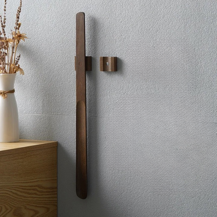 Magnetic Wooden Shoehorn with Wall Mount