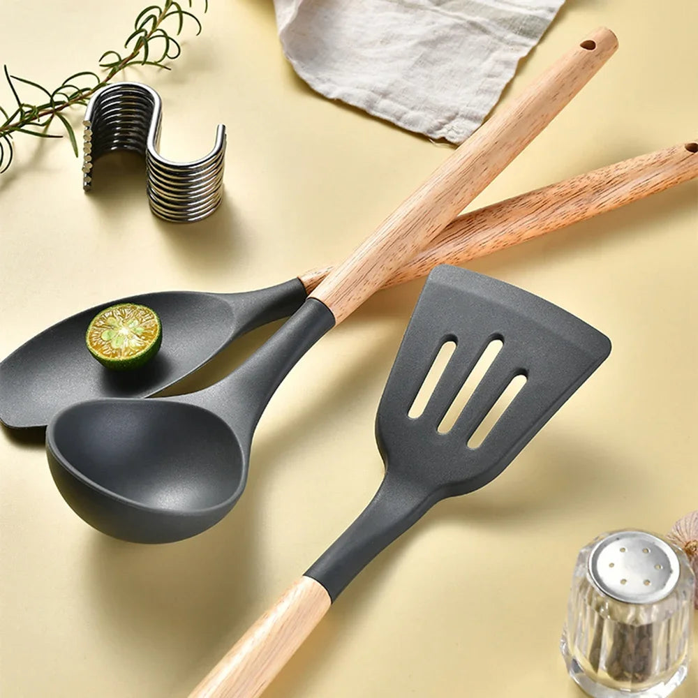 34-Piece Kitchenware Set